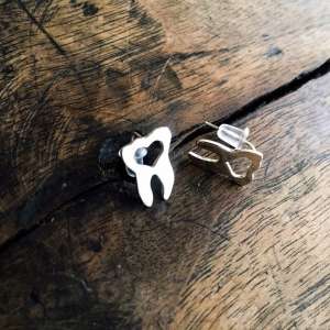 گوشواره دندانی